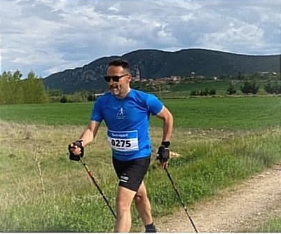 Gerard en una competición de Marcha Nórdica