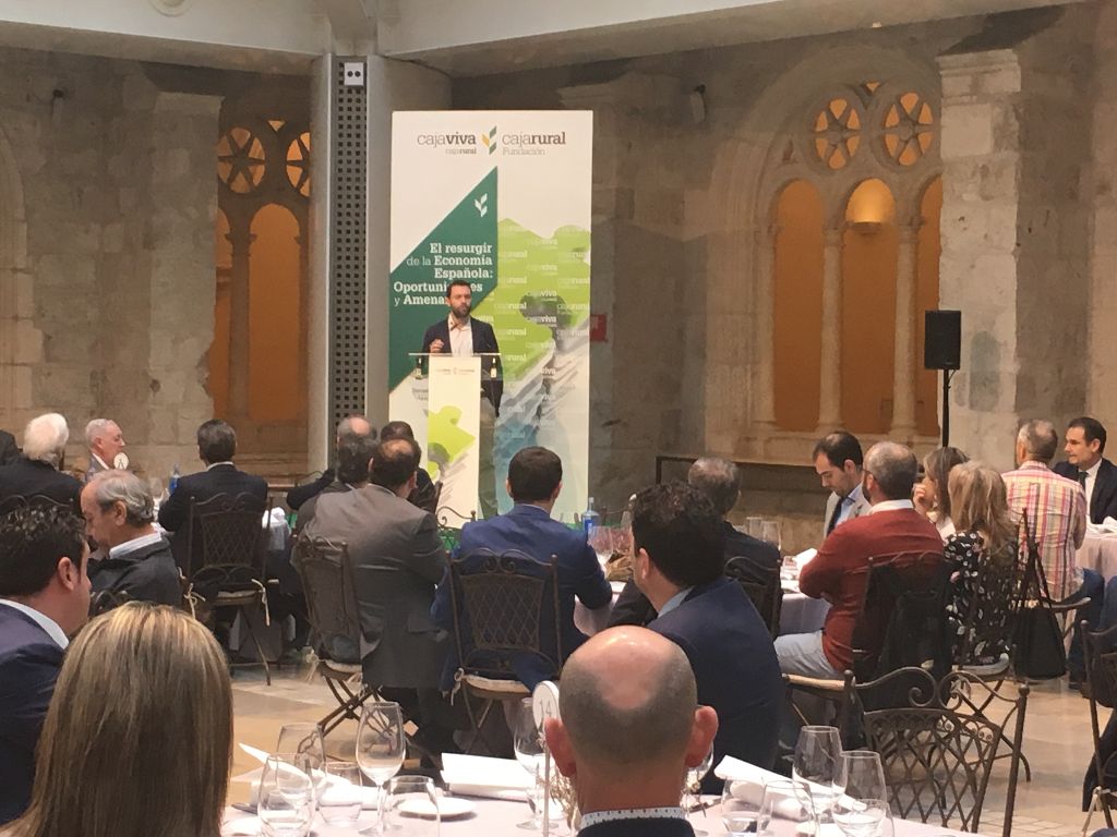 mesa de actualidad empresarial