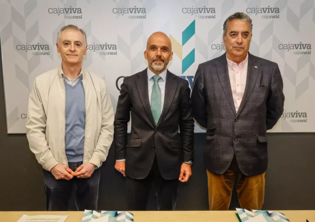 Firma convenio Colegio de Médicos Burgos
