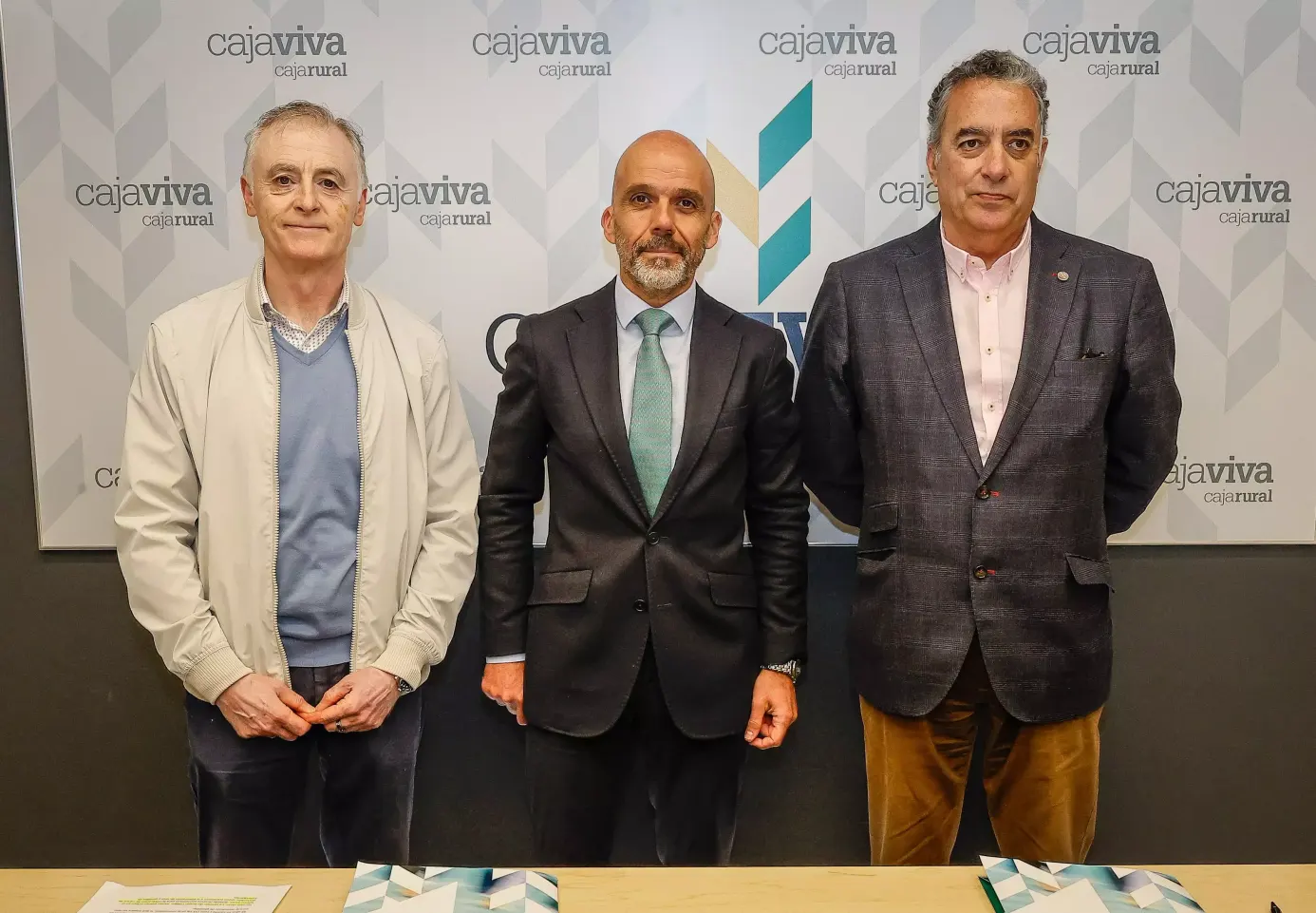 Firma convenio Colegio de Médicos Burgos