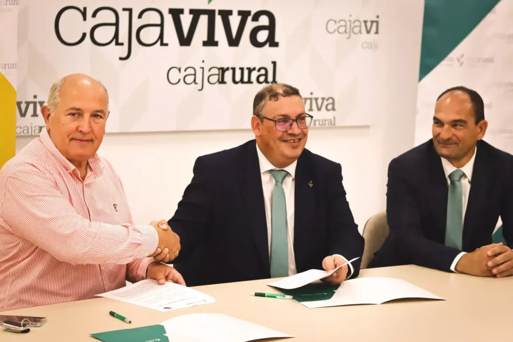Cajaviva Fundación Caja Rural con el Equipo de Balonmano Sinfín
